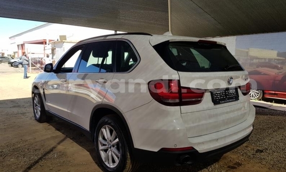 Acheter Occasion Voiture BMW X5 Blanc à Kitwe, Zambie Acheter Occasion Voiture BMW X5 Blanc à Kitwe, Zambie