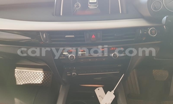 Acheter Occasion Voiture BMW X5 Blanc à Kitwe, Zambie Acheter Occasion Voiture BMW X5 Blanc à Kitwe, Zambie