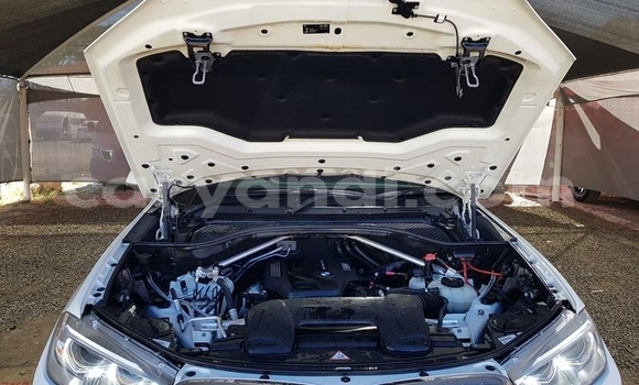 Acheter Occasion Voiture BMW X5 Blanc à Kitwe, Zambie Acheter Occasion Voiture BMW X5 Blanc à Kitwe, Zambie