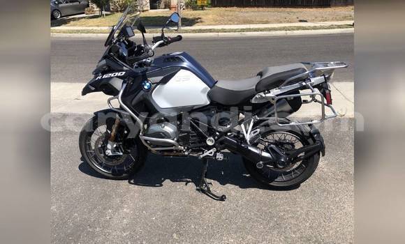 Buy Used BMW R1200GS Adventure Beige Bike in Lusaka in Zambia Buy Used BMW R1200GS Adventure Beige Bike in Lusaka in Zambia