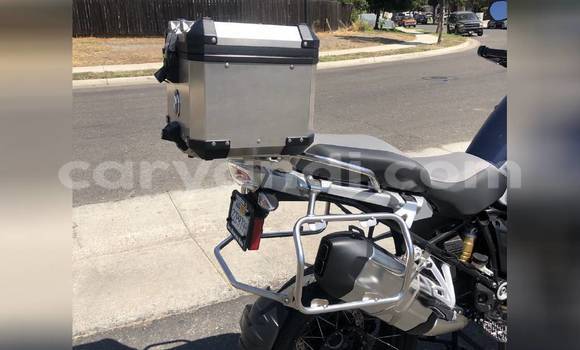 Buy Used BMW R1200GS Adventure Beige Bike in Lusaka in Zambia Buy Used BMW R1200GS Adventure Beige Bike in Lusaka in Zambia