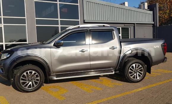 Acheter Occasion Voiture Nissan Navara Gris à Livingstone, Zambie Acheter Occasion Voiture Nissan Navara Gris à Livingstone, Zambie