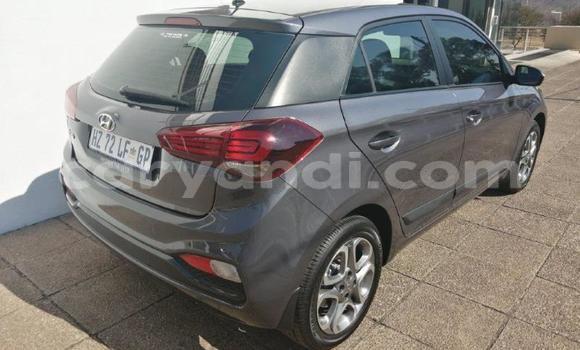 Acheter Occasion Voiture Hyundai i20 Gris à Lusaka, Zambie Acheter Occasion Voiture Hyundai i20 Gris à Lusaka, Zambie