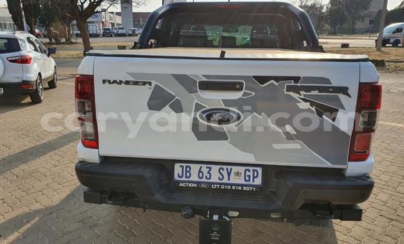 Nunua Ilio tumika Ford Ranger Nyeupe Gari ndani ya Lusaka nchini Zambia Nunua Ilio tumika Ford Ranger Nyeupe Gari ndani ya Lusaka nchini Zambia