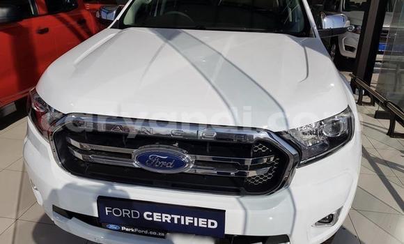 Nunua Ilio tumika Ford Ranger Nyeupe Gari ndani ya Lusaka nchini Zambia Nunua Ilio tumika Ford Ranger Nyeupe Gari ndani ya Lusaka nchini Zambia