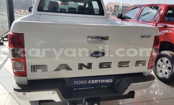 Nunua Ilio tumika Ford Ranger Nyeupe Gari ndani ya Lusaka nchini Zambia Nunua Ilio tumika Ford Ranger Nyeupe Gari ndani ya Lusaka nchini Zambia