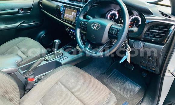 Nunua Ilio tumika Toyota Hilux Fedha Gari ndani ya Lusaka nchini Zambia Nunua Ilio tumika Toyota Hilux Fedha Gari ndani ya Lusaka nchini Zambia