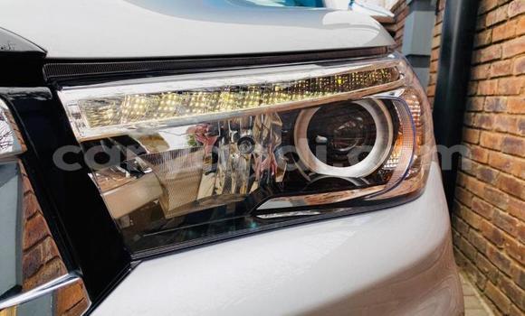 Nunua Ilio tumika Toyota Hilux Fedha Gari ndani ya Lusaka nchini Zambia Nunua Ilio tumika Toyota Hilux Fedha Gari ndani ya Lusaka nchini Zambia