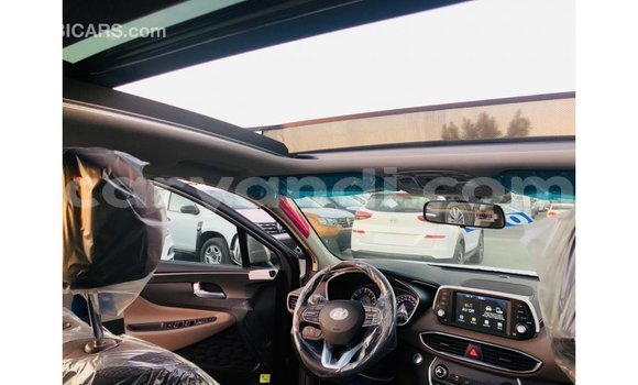 Tenga Imported Hyundai Santa Fe Bhurawuni Mota in Import - Dubai in Zambia Tenga Imported Hyundai Santa Fe Bhurawuni Mota in Import - Dubai in Zambia