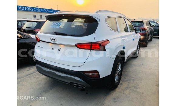 Nunua Imported Hyundai Santa Fe Nyeupe Gari ndani ya Import - Dubai nchini Zambia Nunua Imported Hyundai Santa Fe Nyeupe Gari ndani ya Import - Dubai nchini Zambia