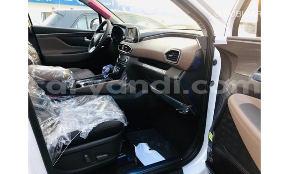 Nunua Imported Hyundai Santa Fe Nyeupe Gari ndani ya Import - Dubai nchini Zambia Nunua Imported Hyundai Santa Fe Nyeupe Gari ndani ya Import - Dubai nchini Zambia