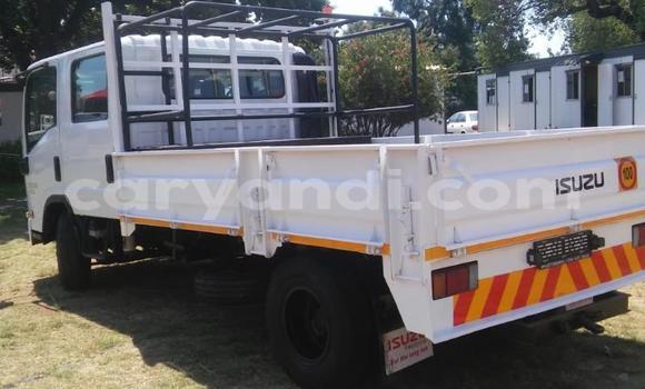 Acheter Occasion Utilitaire Isuzu FTR 850 Blanc à Chingola, Zambie Acheter Occasion Utilitaire Isuzu FTR 850 Blanc à Chingola, Zambie