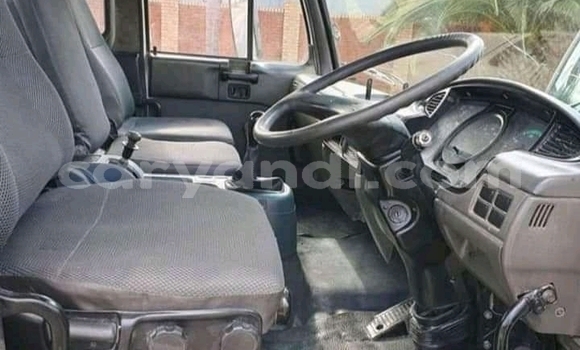 Acheter Occasion Utilitaire Nissan UD Blanc à Choma, Du sud Acheter Occasion Utilitaire Nissan UD Blanc à Choma, Du sud