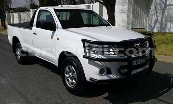 Buy Used Toyota Hilux White Car in Chinsali in Northern Buy Used Toyota Hilux White Car in Chinsali in Northern