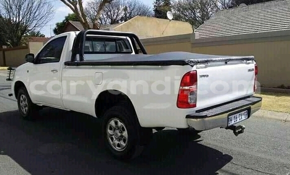Buy Used Toyota Hilux White Car in Chinsali in Northern Buy Used Toyota Hilux White Car in Chinsali in Northern