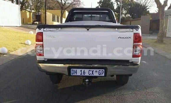 Buy Used Toyota Hilux White Car in Chinsali in Northern Buy Used Toyota Hilux White Car in Chinsali in Northern