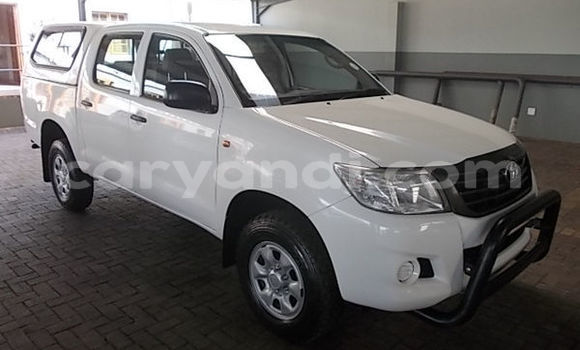 Acheter Occasion Voiture Toyota Hilux Blanc à Livingstone, Zambie Acheter Occasion Voiture Toyota Hilux Blanc à Livingstone, Zambie