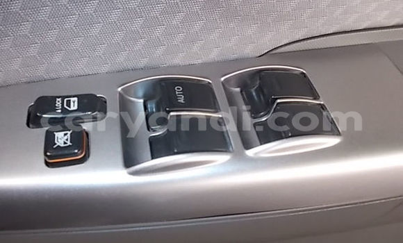 Acheter Occasion Voiture Toyota Hilux Blanc à Livingstone, Zambie Acheter Occasion Voiture Toyota Hilux Blanc à Livingstone, Zambie