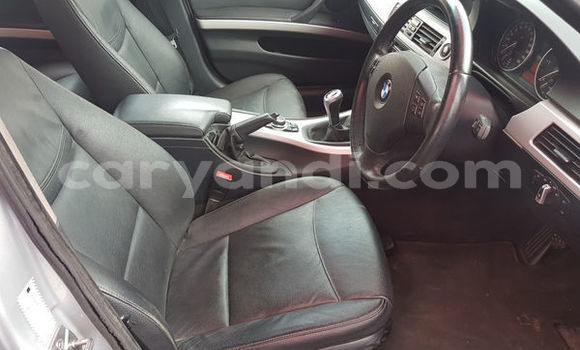 Acheter Occasion Voiture BMW 3–Series Gris à Lusaka, Zambie Acheter Occasion Voiture BMW 3–Series Gris à Lusaka, Zambie