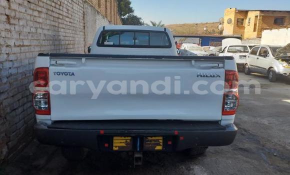 Acheter Occasion Voiture Toyota Hilux Blanc à Lusaka, Zambie Acheter Occasion Voiture Toyota Hilux Blanc à Lusaka, Zambie