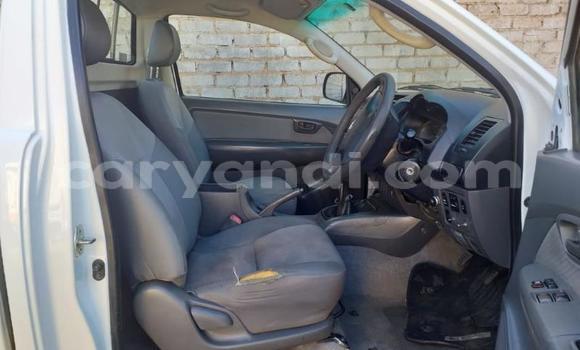 Acheter Occasion Voiture Toyota Hilux Blanc à Lusaka, Zambie Acheter Occasion Voiture Toyota Hilux Blanc à Lusaka, Zambie