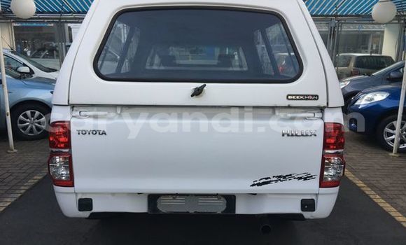 Acheter Occasion Voiture Toyota Hilux Blanc à Lusaka, Zambie Acheter Occasion Voiture Toyota Hilux Blanc à Lusaka, Zambie