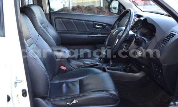 Acheter Occasion Voiture Toyota Fortuner Blanc à Lusaka, Zambie Acheter Occasion Voiture Toyota Fortuner Blanc à Lusaka, Zambie