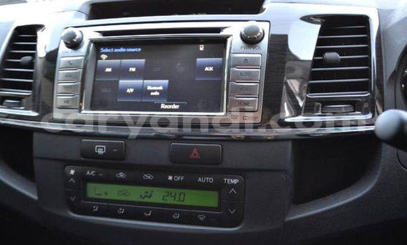 Acheter Occasion Voiture Toyota Fortuner Blanc à Lusaka, Zambie Acheter Occasion Voiture Toyota Fortuner Blanc à Lusaka, Zambie
