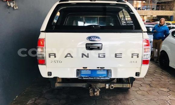 Acheter Occasion Voiture Ford Ranger Blanc à Lusaka, Zambie Acheter Occasion Voiture Ford Ranger Blanc à Lusaka, Zambie
