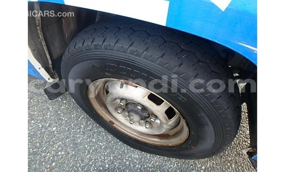 Buy Import Nissan Caravan White Car in Import - Dubai in Zambia Buy Import Nissan Caravan White Car in Import - Dubai in Zambia