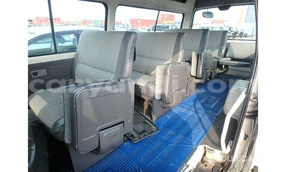 Buy Import Nissan Caravan White Car in Import - Dubai in Zambia Buy Import Nissan Caravan White Car in Import - Dubai in Zambia