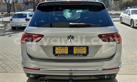 Acheter Occasion Voiture Volkswagen Tiguan Gris à Chingola, Zambie Acheter Occasion Voiture Volkswagen Tiguan Gris à Chingola, Zambie