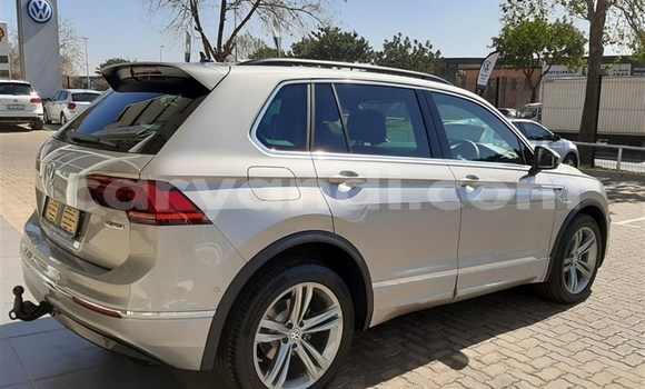 Acheter Occasion Voiture Volkswagen Tiguan Gris à Chingola, Zambie Acheter Occasion Voiture Volkswagen Tiguan Gris à Chingola, Zambie