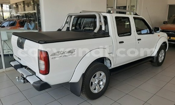 Acheter Occasion Voiture Nissan Hardbody Blanc à Chingola, Zambie