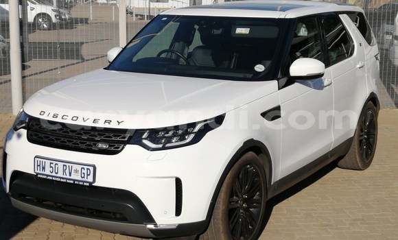 Nunua Ilio tumika Land Rover Discovery Nyeupe Gari ndani ya Chingola nchini Zambia