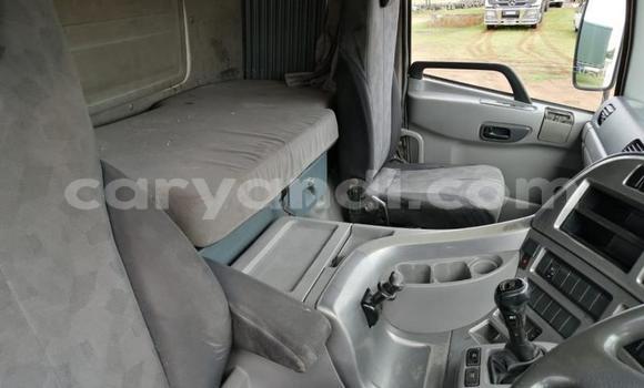 Acheter Occasion Utilitaire Nissan UD Blanc à Livingstone, Zambie Acheter Occasion Utilitaire Nissan UD Blanc à Livingstone, Zambie