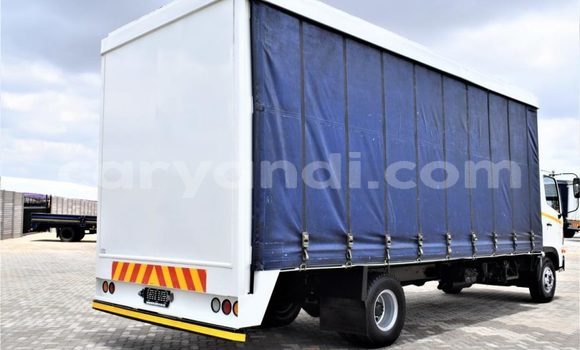 Acheter Occasion Utilitaire Hino 300 Series Blanc à Livingstone, Zambie Acheter Occasion Utilitaire Hino 300 Series Blanc à Livingstone, Zambie