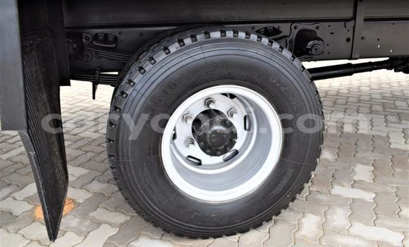 Acheter Occasion Utilitaire Hino 300 Series Blanc à Livingstone, Zambie Acheter Occasion Utilitaire Hino 300 Series Blanc à Livingstone, Zambie