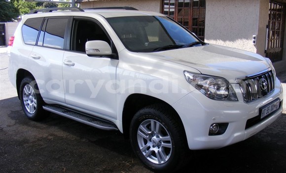 Buy Used Toyota Land Cruiser Prado White Car in Livingstone in Zambia