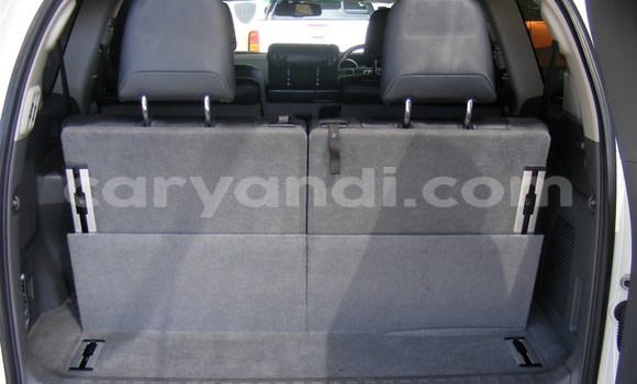 Acheter Occasion Voiture Toyota Land Cruiser Prado Blanc à Livingstone, Zambie Acheter Occasion Voiture Toyota Land Cruiser Prado Blanc à Livingstone, Zambie