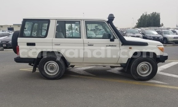 Buy Used Toyota Land Cruiser White Car in Chipata in Zambia Buy Used Toyota Land Cruiser White Car in Chipata in Zambia