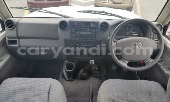 Buy Used Toyota Land Cruiser White Car in Chipata in Zambia Buy Used Toyota Land Cruiser White Car in Chipata in Zambia