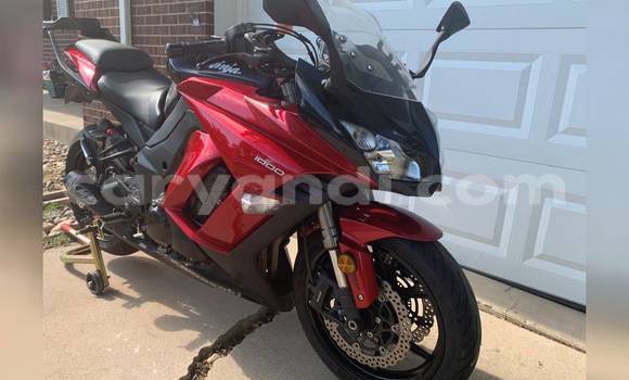 Buy Used Kawasaki Z 1000 Beige Bike in Chipata in Zambia Buy Used Kawasaki Z 1000 Beige Bike in Chipata in Zambia