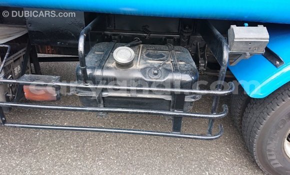 Acheter Import Utilitaire Mitsubishi Fuso Bleu à Import - Dubai, Zambie Acheter Import Utilitaire Mitsubishi Fuso Bleu à Import - Dubai, Zambie