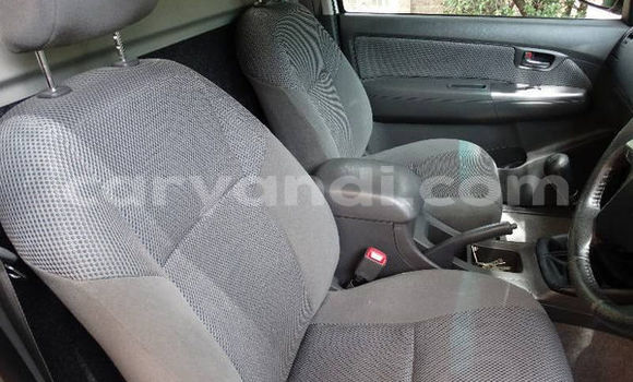 Acheter Occasion Voiture Toyota Hilux Blanc à Lusaka, Zambie Acheter Occasion Voiture Toyota Hilux Blanc à Lusaka, Zambie