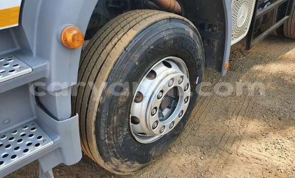 Tenga Tsaru Mercedes–Benz Tipper Chena Rori in Lusaka in Zambia Tenga Tsaru Mercedes–Benz Tipper Chena Rori in Lusaka in Zambia