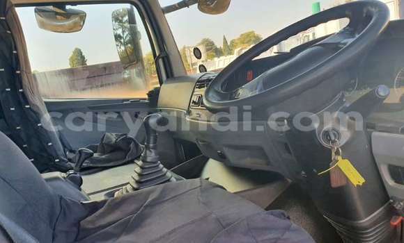 Tenga Tsaru Mercedes–Benz Tipper Chena Rori in Lusaka in Zambia Tenga Tsaru Mercedes–Benz Tipper Chena Rori in Lusaka in Zambia