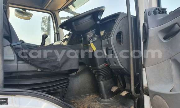 Tenga Tsaru Mercedes–Benz Tipper Chena Rori in Lusaka in Zambia Tenga Tsaru Mercedes–Benz Tipper Chena Rori in Lusaka in Zambia