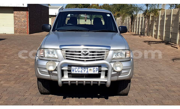 Acheter Occasion Voiture Mazda BT-50 Gris à Livingstone, Zambie
