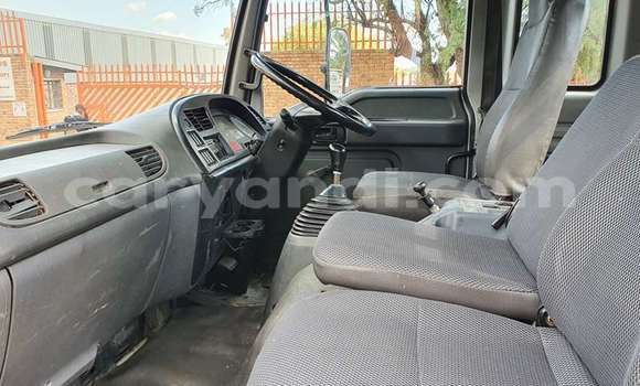 Acheter Occasion Utilitaire Isuzu FTR 850 Blanc à Lusaka, Zambie Acheter Occasion Utilitaire Isuzu FTR 850 Blanc à Lusaka, Zambie